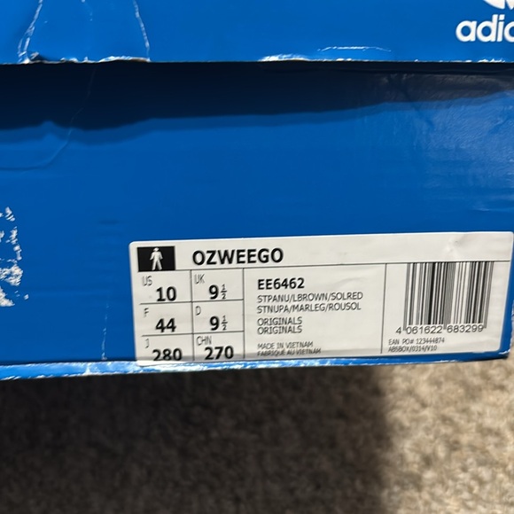 Barely used adidas ozweego - Picture 14 of 14
